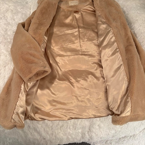 Beautiful soft Altar'd State Trench Coat size x-small; like new - Picture 3 of 5